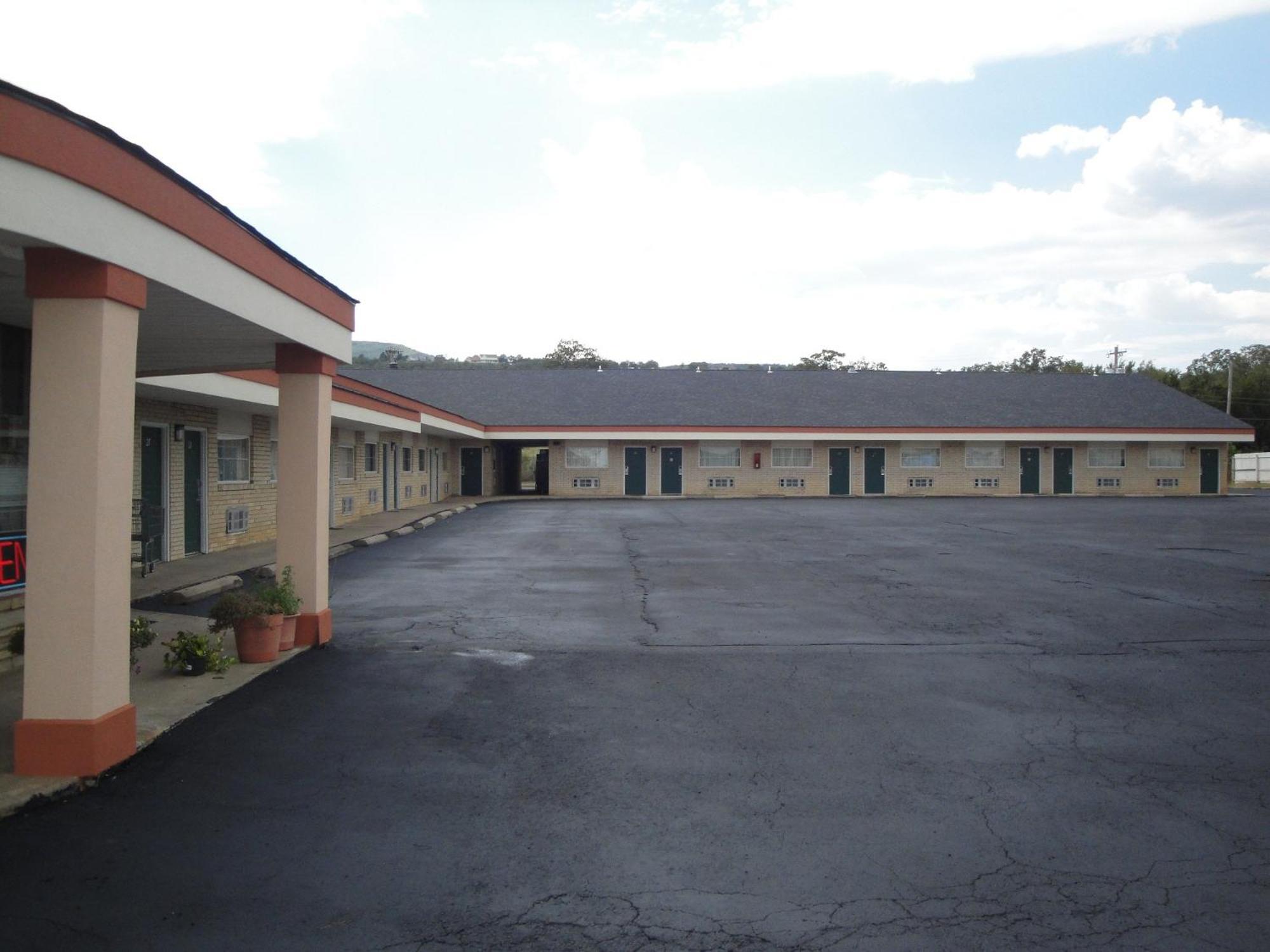 Poteau Inn Εξωτερικό φωτογραφία